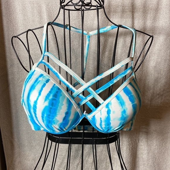 Catalina Other - Catalina bikini swimsuit top🏖